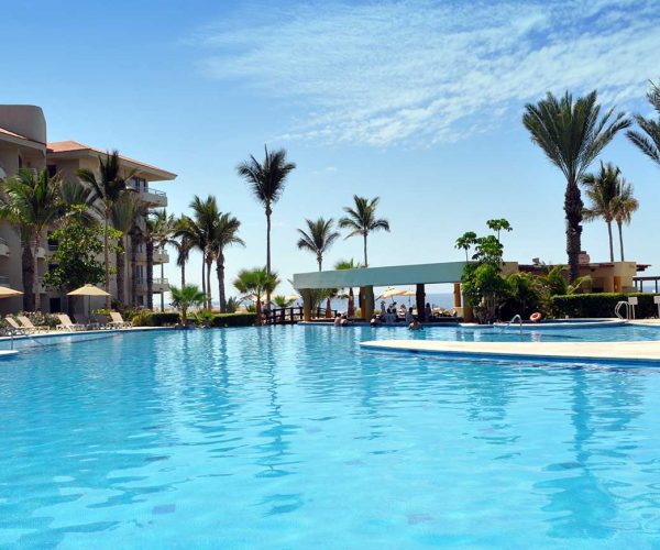 363-swimming-pool-2-hotel-barcelo-grand-faro-los-cabos_tcm7-29413_w1600_n